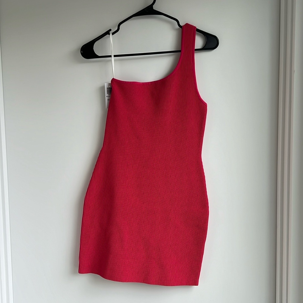 Aritzia (Babaton) sculpt knit dress